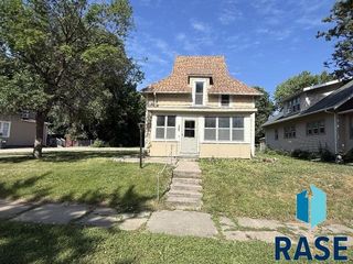 611 N Walts Ave Avenue, Sioux Falls, SD 57104