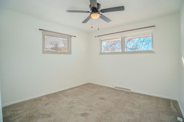 307 Hill Avenue, North Aurora, IL 60542