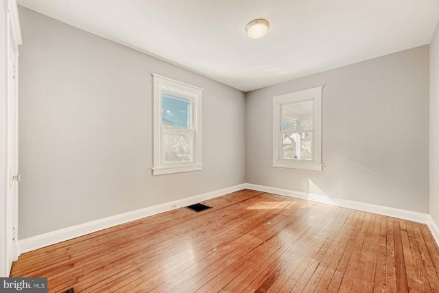 7607 PARK DR, Parkville, MD 21234