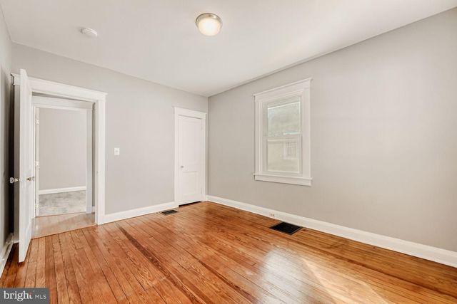 7607 PARK DR, Parkville, MD 21234