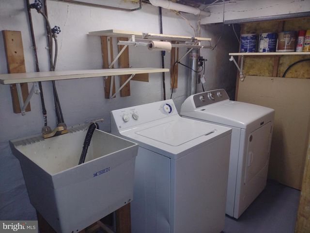 7607 PARK DR, Parkville, MD 21234