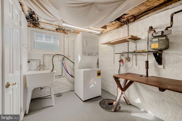 7607 PARK DR, Parkville, MD 21234