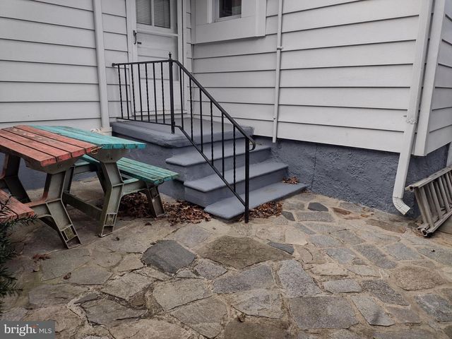 7607 PARK DR, Parkville, MD 21234