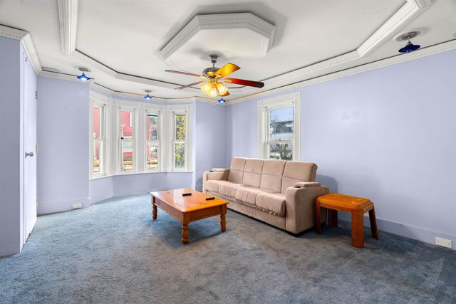 374 Bartlett Street, Manchester, NH 03102