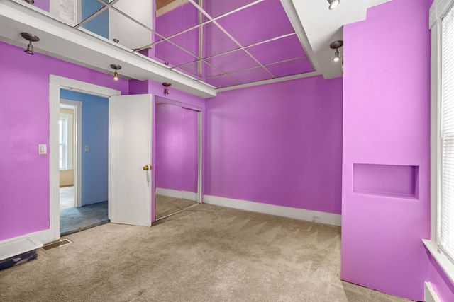 374 Bartlett Street, Manchester, NH 03102