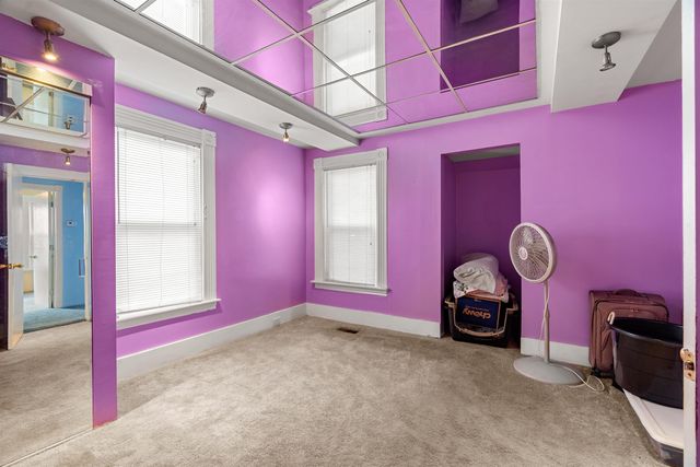 374 Bartlett Street, Manchester, NH 03102