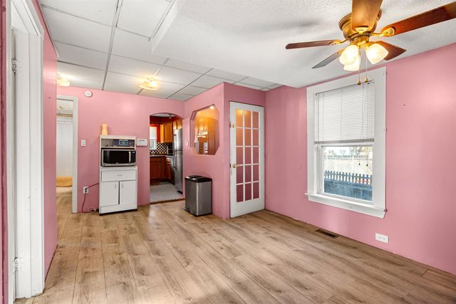 374 Bartlett Street, Manchester, NH 03102