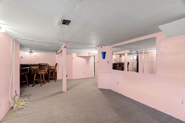 374 Bartlett Street, Manchester, NH 03102