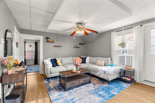 374 Bartlett Street, Manchester, NH 03102