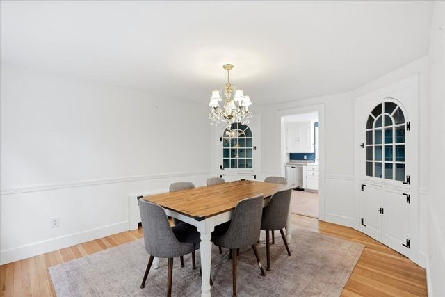 94 High St, Hingham, MA 02043