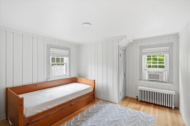 94 High St, Hingham, MA 02043