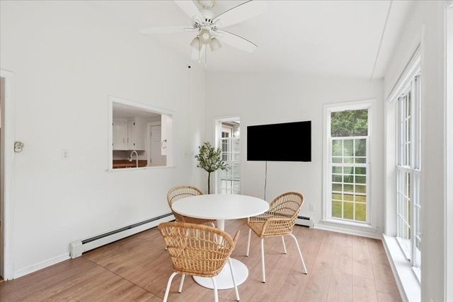 94 High St, Hingham, MA 02043