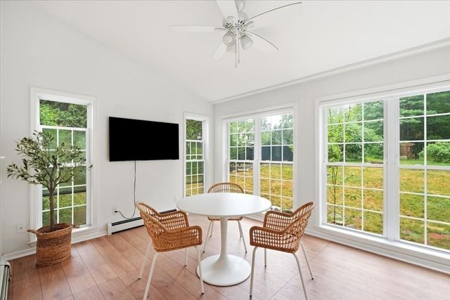 94 High St, Hingham, MA 02043