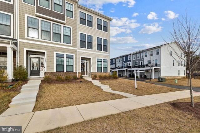 3578 STEPHENSONS HILL LN, Marshall, VA 20115