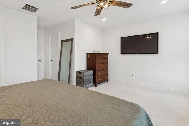 3578 STEPHENSONS HILL LN, Marshall, VA 20115