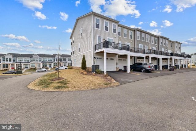 3578 STEPHENSONS HILL LN, Marshall, VA 20115