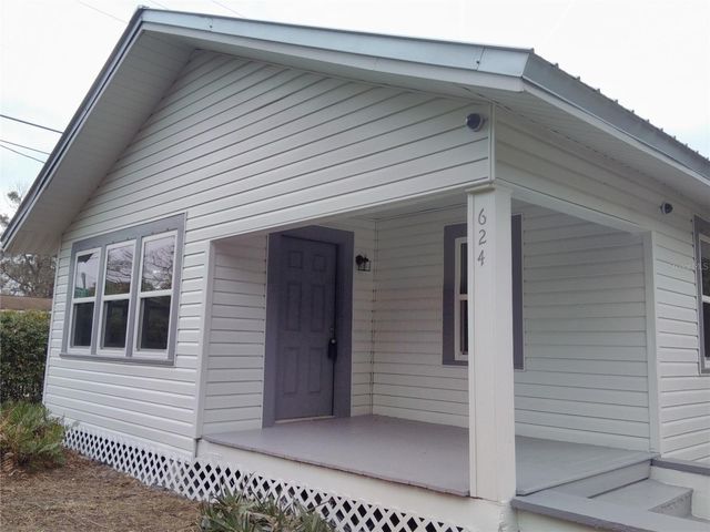 624 E HOWRY AVENUE, Deland, FL 32724