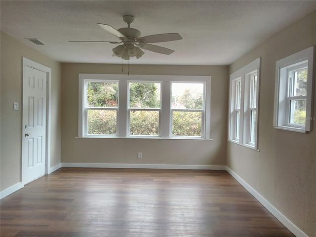 624 E HOWRY AVENUE, Deland, FL 32724