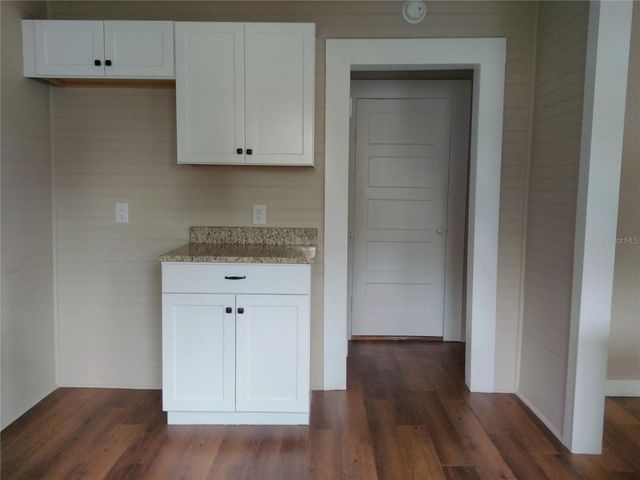 624 E HOWRY AVENUE, Deland, FL 32724