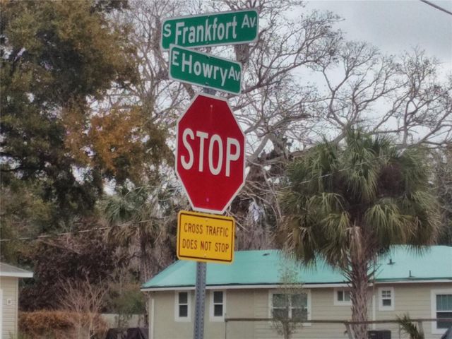 624 E HOWRY AVENUE, Deland, FL 32724