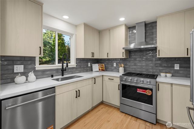 12116 SE 71st Street, Newcastle, WA 98056