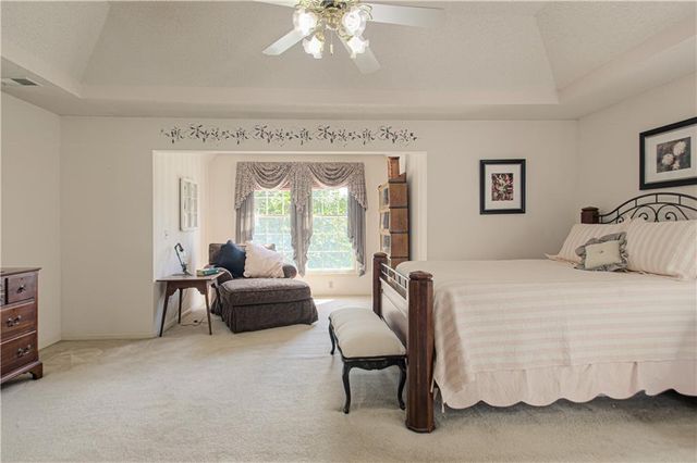 12814 Bond Street, Overland Park, KS 66213