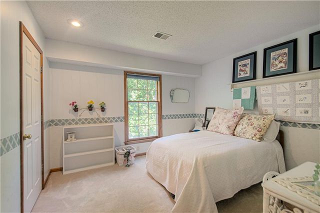 12814 Bond Street, Overland Park, KS 66213