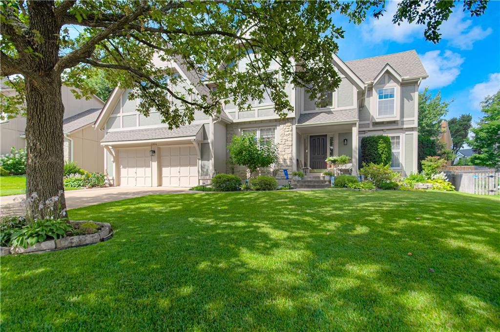 12814 Bond Street, Overland Park, KS 66213