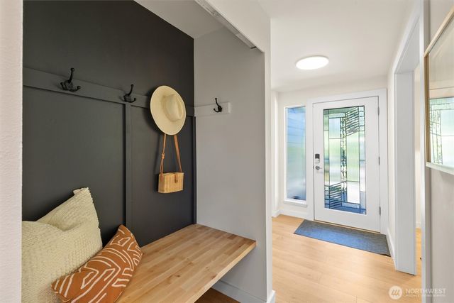 14284 120th Place NE, Kirkland, WA 98034
