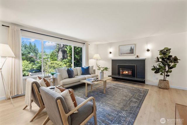 14284 120th Place NE, Kirkland, WA 98034