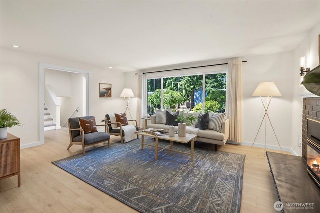 14284 120th Place NE, Kirkland, WA 98034