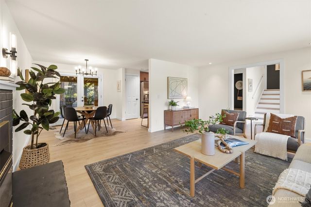 14284 120th Place NE, Kirkland, WA 98034