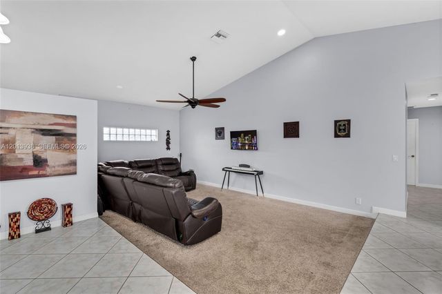 8650 NW 46th Ct, Lauderhill, FL 33351