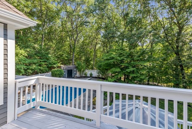 14 Hidden Brick Road, Hopkinton, MA 01748