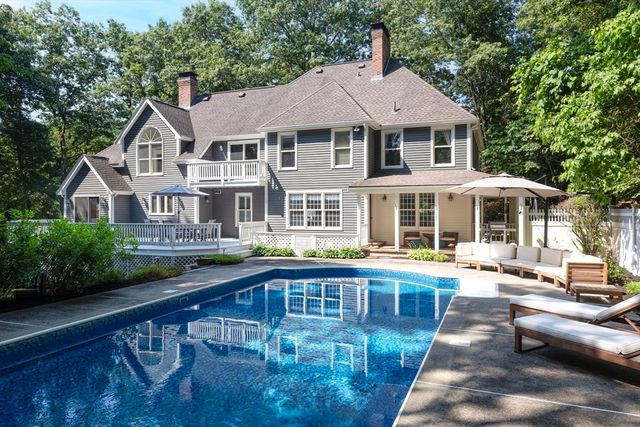 14 Hidden Brick Road, Hopkinton, MA 01748