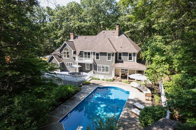 14 Hidden Brick Road, Hopkinton, MA 01748