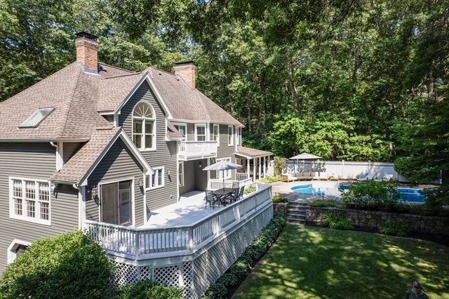 14 Hidden Brick Road, Hopkinton, MA 01748