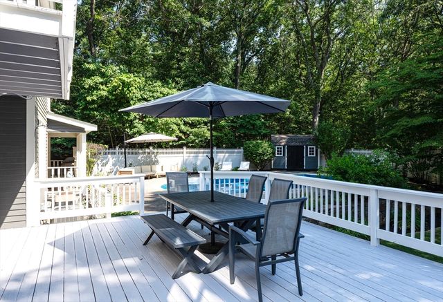 14 Hidden Brick Road, Hopkinton, MA 01748