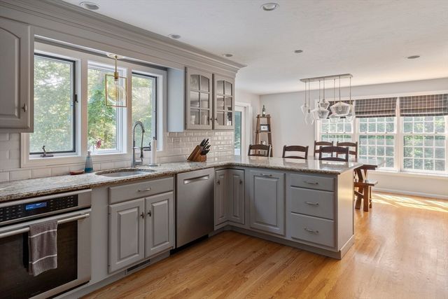 14 Hidden Brick Road, Hopkinton, MA 01748