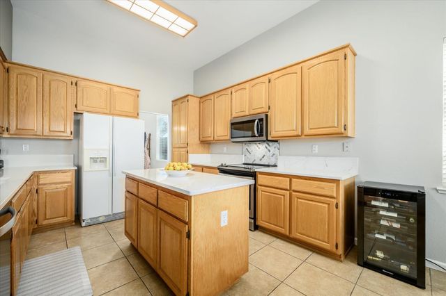 3349 Tourmaline Way, Rescue, CA 95672
