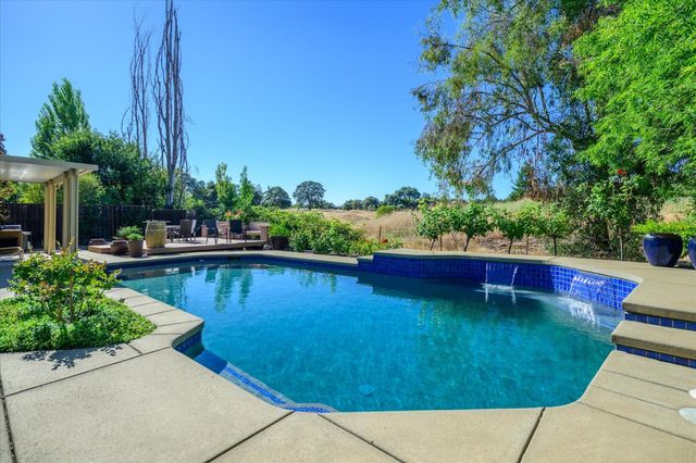 3349 Tourmaline Way, Rescue, CA 95672