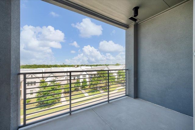 4801 Springdale RD 1402, Austin, TX 78723