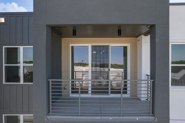 4801 Springdale RD 1402, Austin, TX 78723