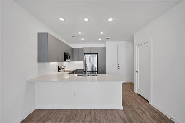 4801 Springdale RD 1402, Austin, TX 78723