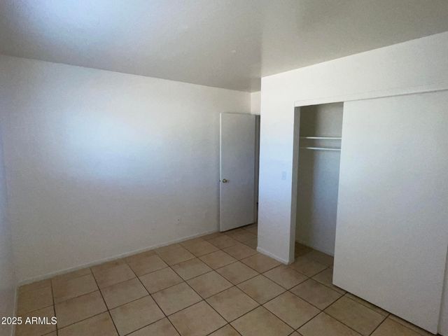 2002 E Sweetwater Avenue 108, Phoenix, AZ 85022