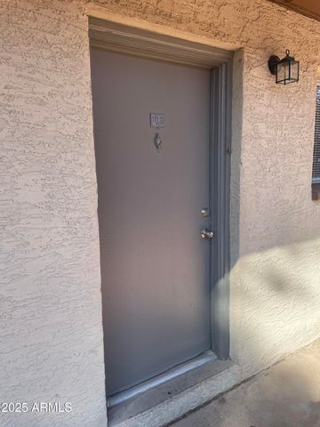 2002 E Sweetwater Avenue 108, Phoenix, AZ 85022