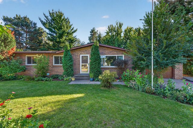 86 W Golden Lake Road, Circle Pines, MN 55014