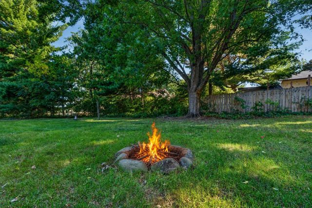 86 W Golden Lake Road, Circle Pines, MN 55014
