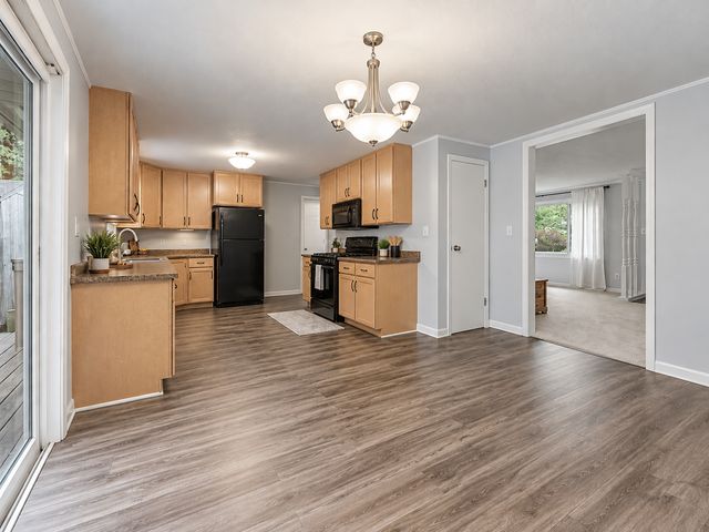 86 W Golden Lake Road, Circle Pines, MN 55014