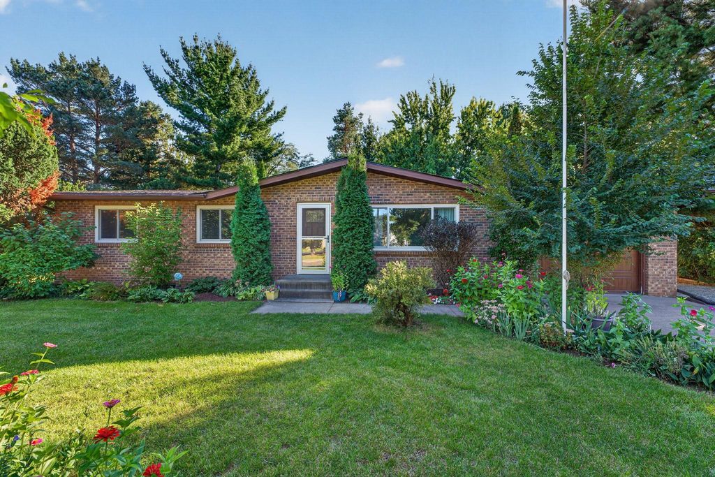 86 W Golden Lake Road, Circle Pines, MN 55014 — photo 2